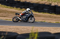 anglesey-no-limits-trackday;anglesey-photographs;anglesey-trackday-photographs;enduro-digital-images;event-digital-images;eventdigitalimages;no-limits-trackdays;peter-wileman-photography;racing-digital-images;trac-mon;trackday-digital-images;trackday-photos;ty-croes